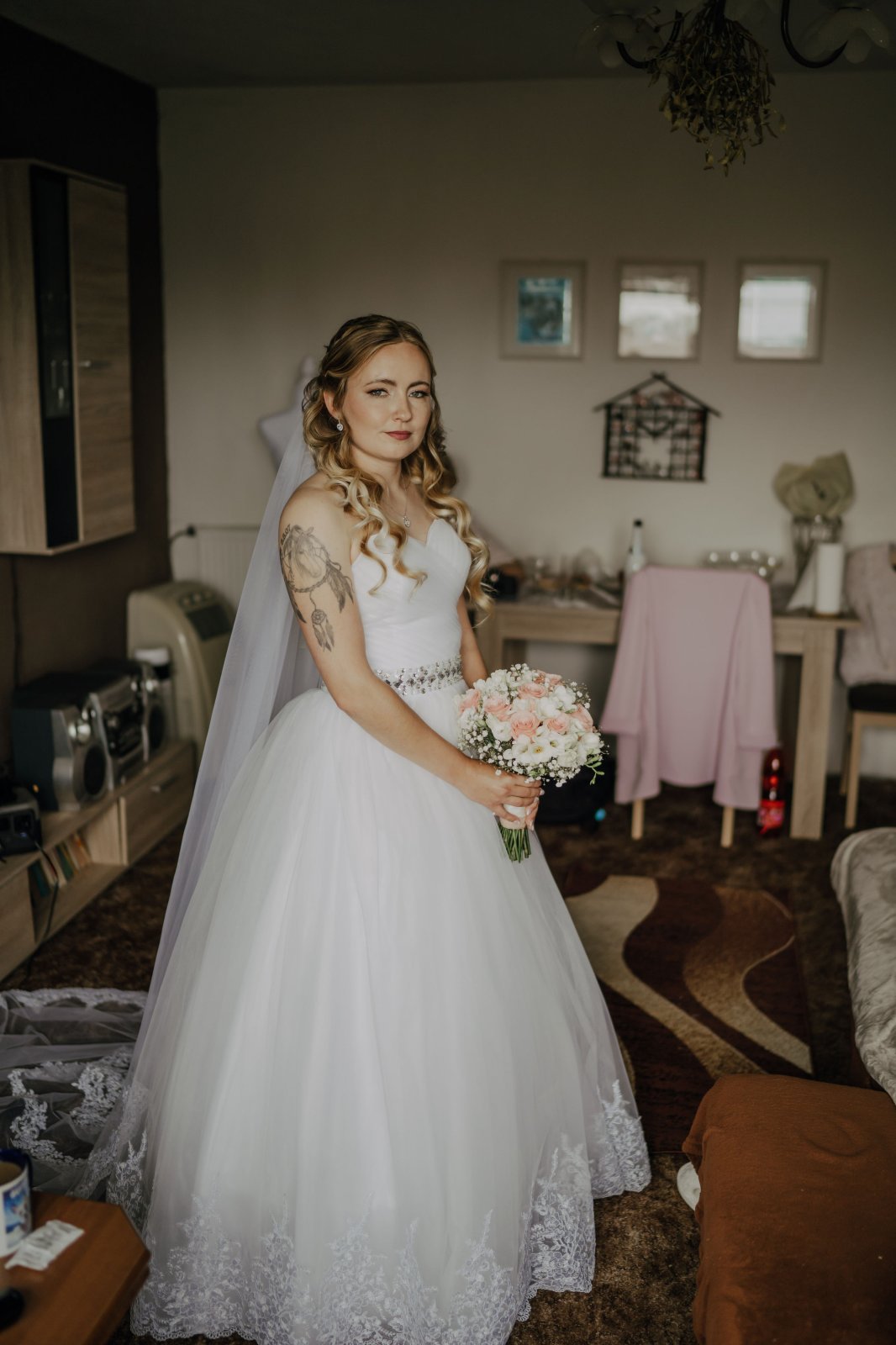 Princeznovské svatební šaty 36/38 a další doplňky