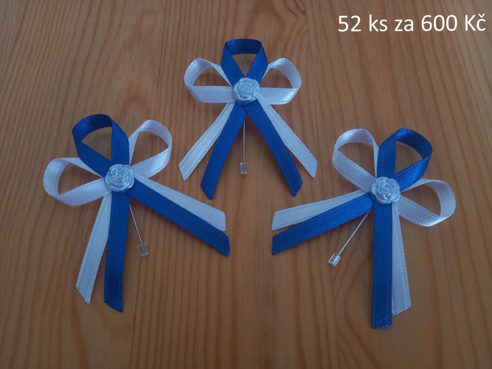 Svatební vývazky s růžičkou 52 ks